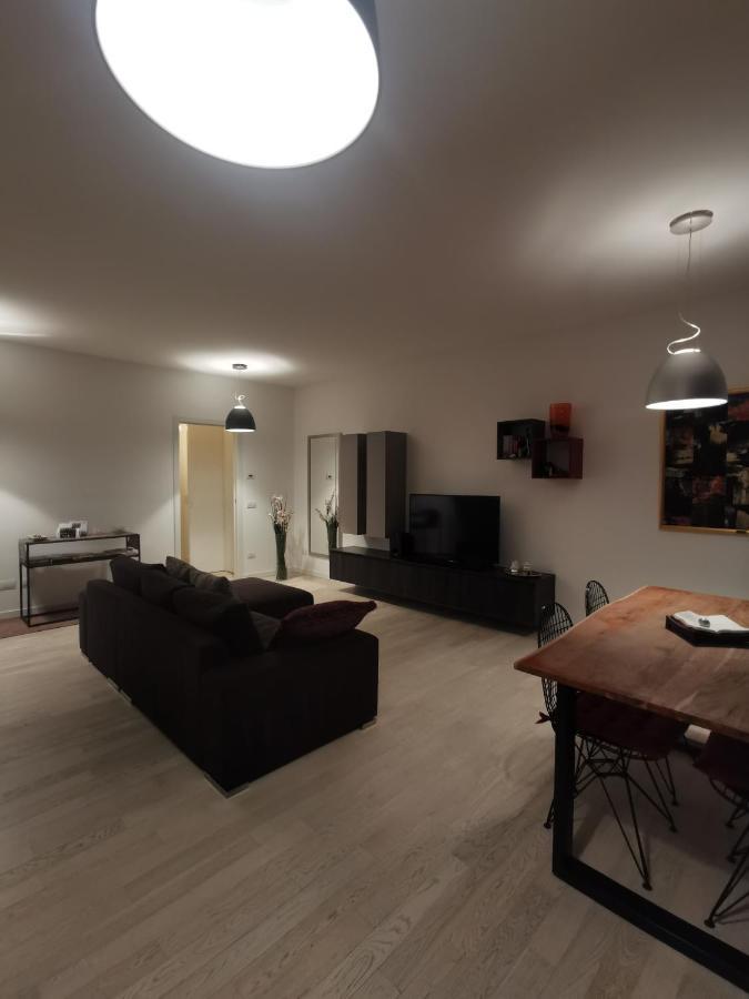 Appartamento La Casa Di Greta Monza Esterno foto